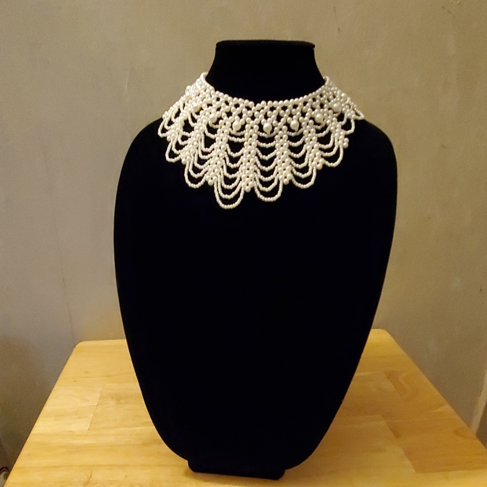 Pearl Beads Necklace